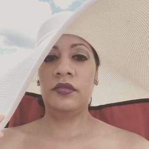 Meet your Posher, Cynthia